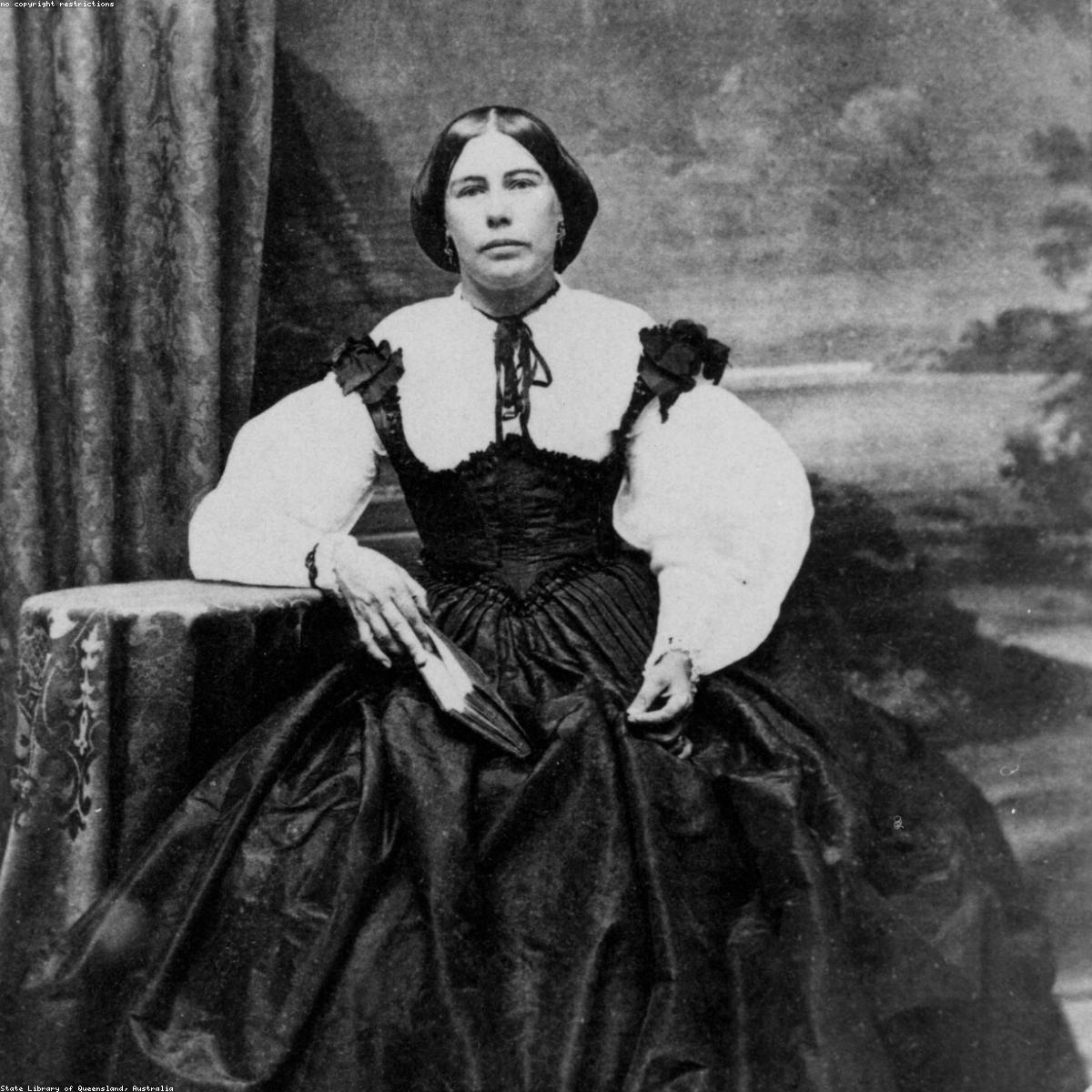 Short Saia Essenciais