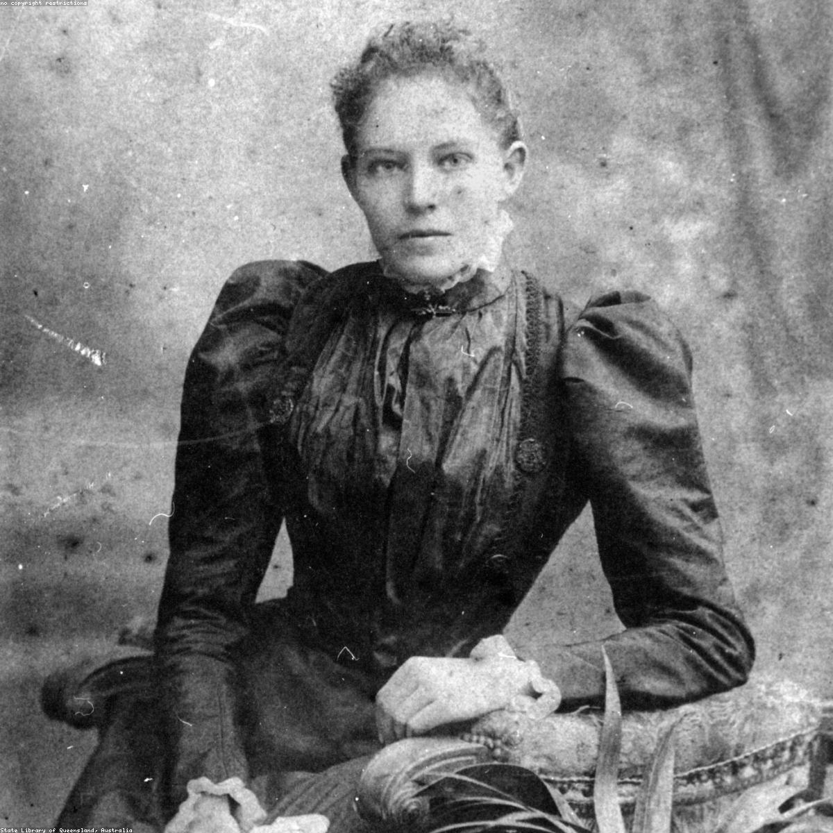 Saia Plissada Selecao