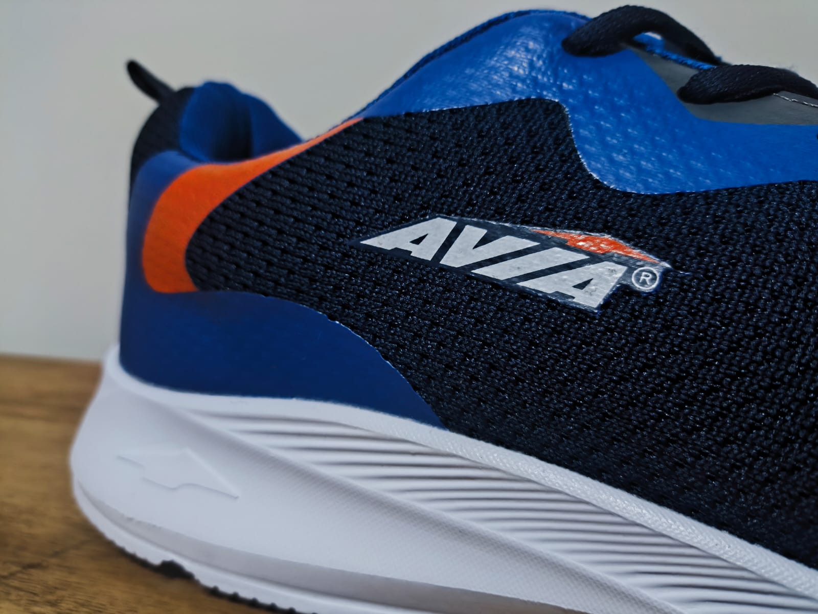 Tenis Knit Signature